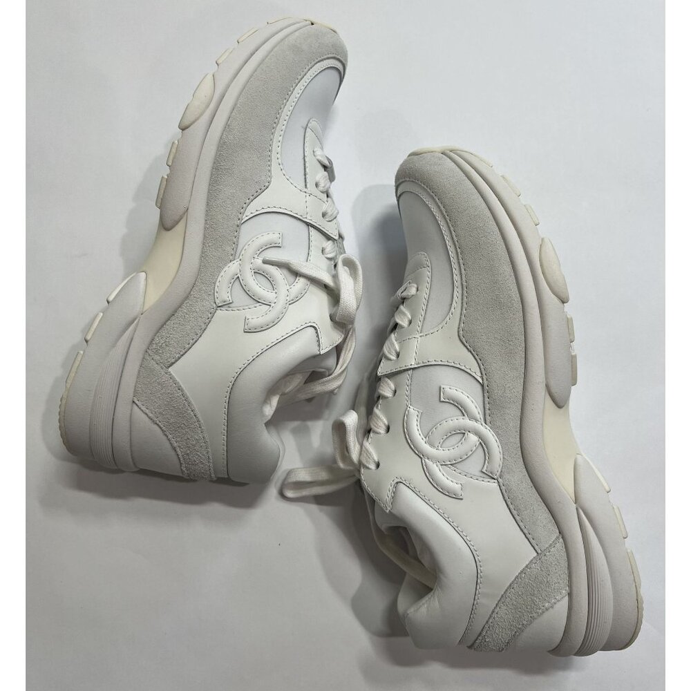 Chanel Interlocking CC logo Sneakers in White - Picture 9 of 11